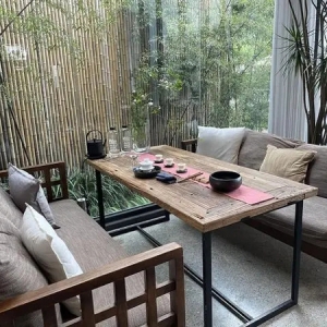 如何把阳台改造成封闭茶室