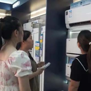 江华：炎炎夏日催热“清凉经济”