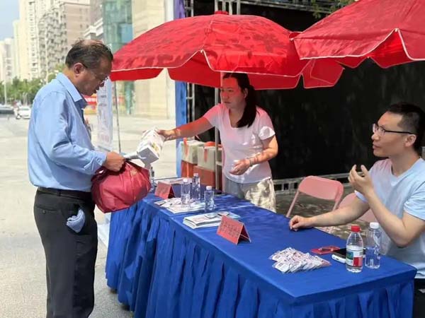 上海家电维修迎来高温“烤验”，上门服务人次是去年同期1.5倍