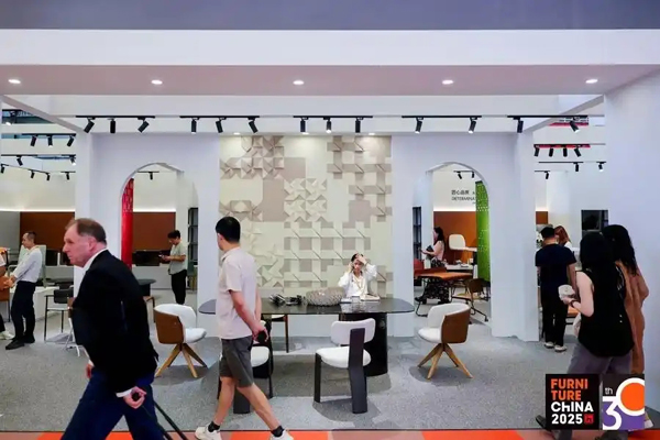 中国国际家具展与摩登上海设计周同期启幕，“双展双馆”展现中国家居产业韧性